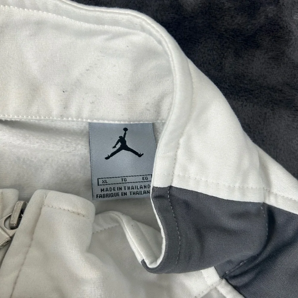 Jordan Track Jacket Mens XL White Gray Full Zip Jumpman Logo Athletic 3295
